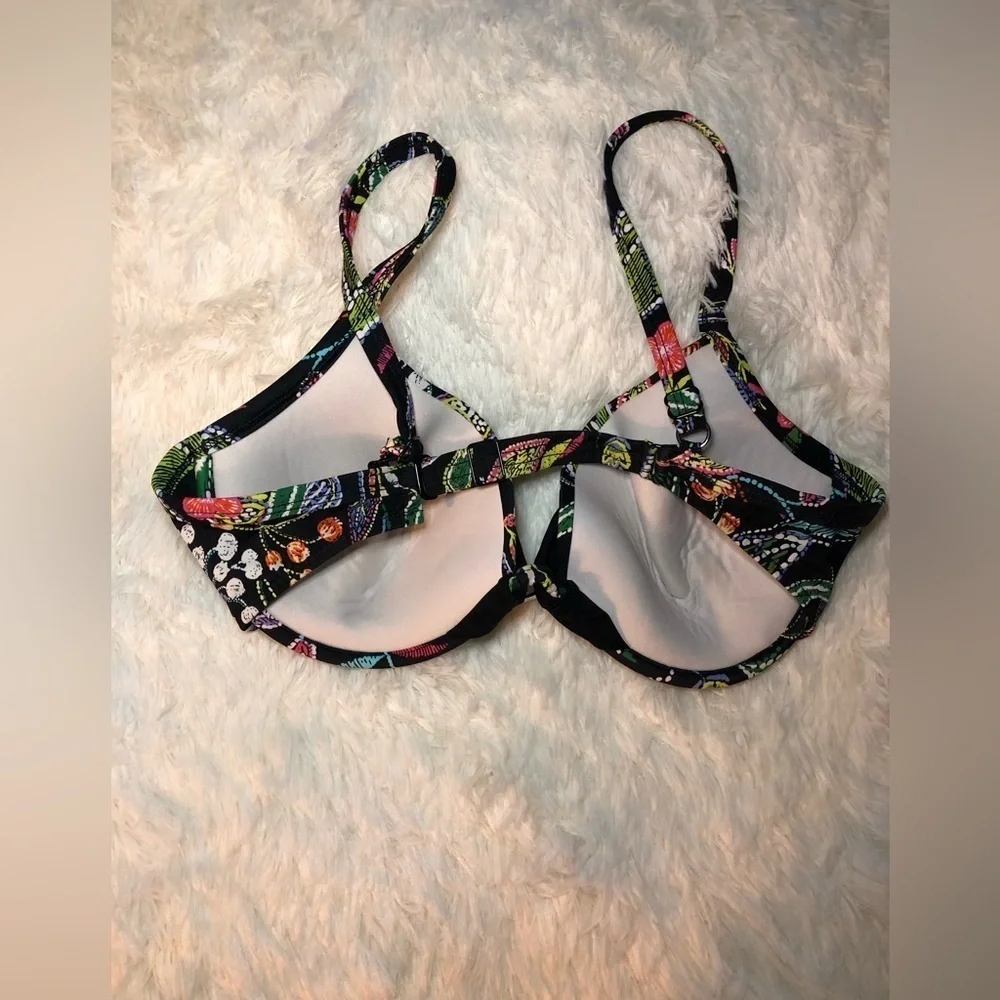 VENUS Black Bikini Top with tropical bright floral design size D